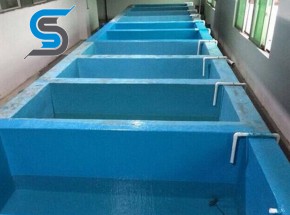 Hot plate material treatment tank/spray room