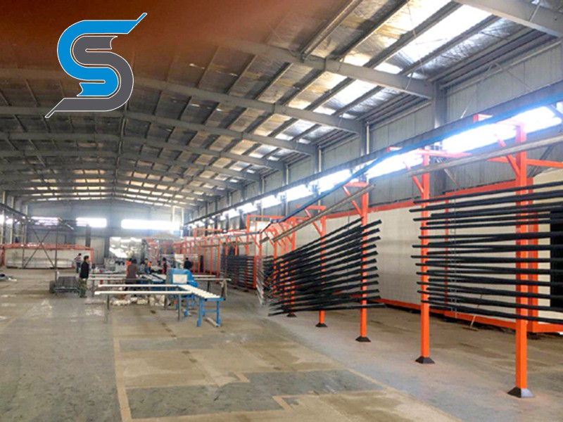 Horizontal powder spraying line